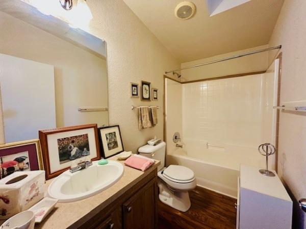 2004 Schult Manufactured Home