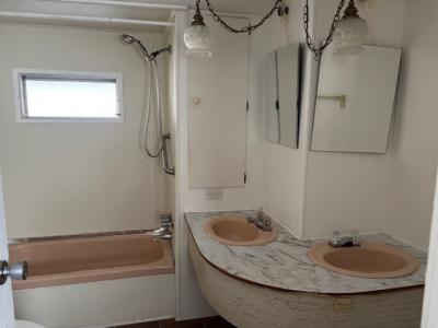 Photo 5 of 18 of home located at 3223 N Lockwood Ridge Rd #126 Sarasota, FL 34234