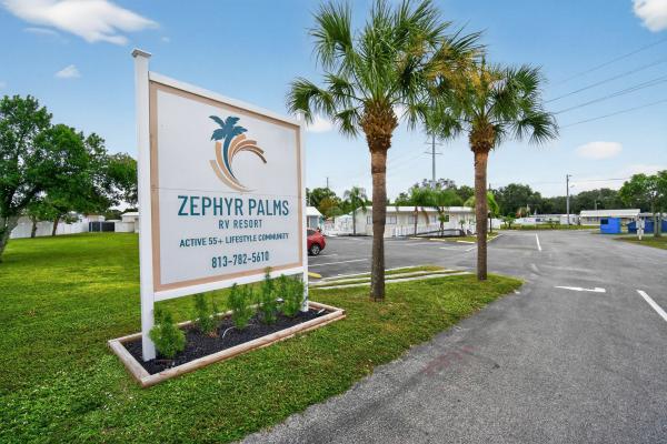 1985 Oakwood Manufactured Home