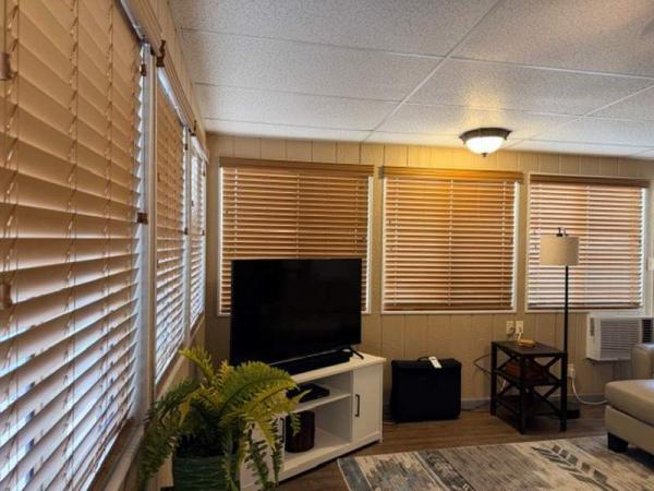 1985 Unknown Manufactured Home