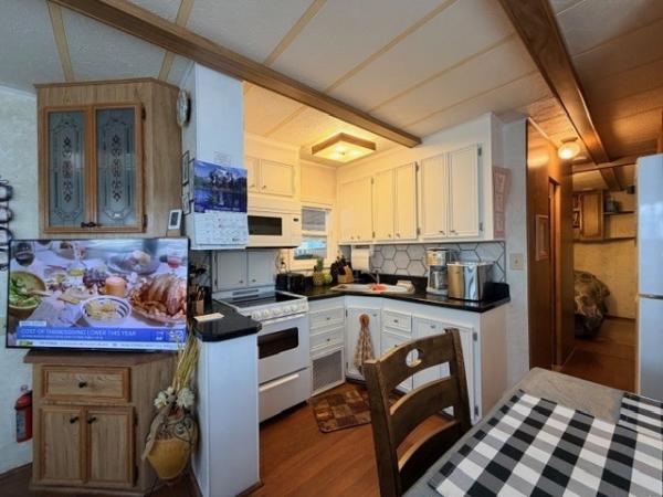 1985 Unknown Manufactured Home