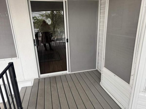 1992 Park Manufactured Home