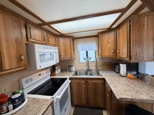 1986 OakP Manufactured Home