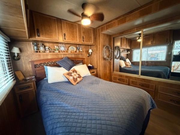 1983 Villa Manufactured Home