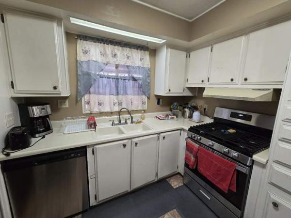 1971 Golden Manor Manufactured Home