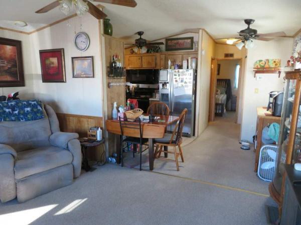 1987 Cavco Manufactured Home