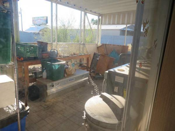 1987 Cavco Manufactured Home