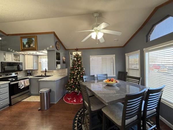 1993 Skyline Manufactured Home