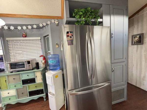 1993 Skyline Manufactured Home