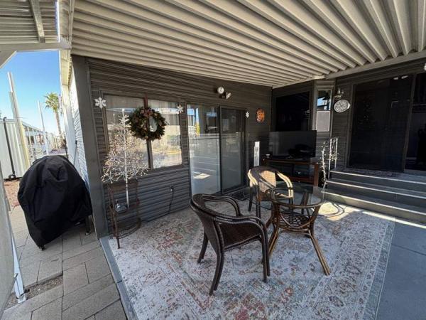 1993 Skyline Manufactured Home