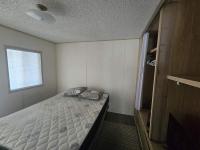 1990 Skyline Manufactured Home