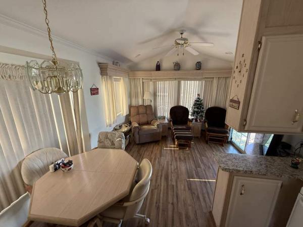 1994 Park Manufactured Home