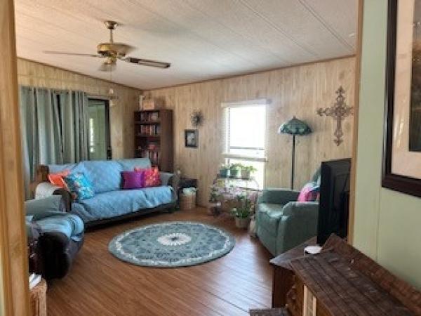 1985 TWIN Manufactured Home