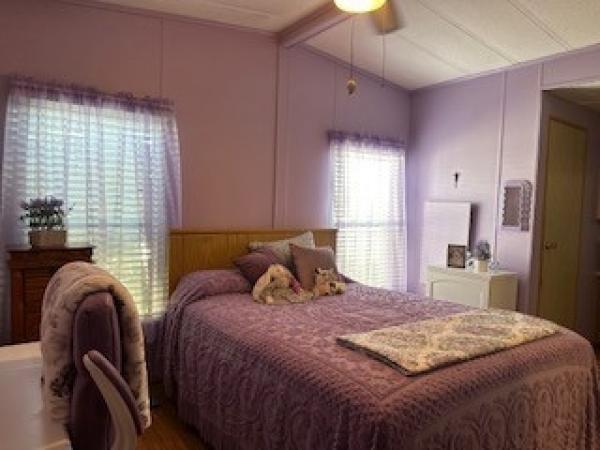 1985 TWIN Manufactured Home