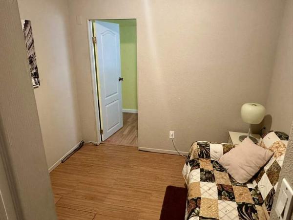 1977 Broadmore Manufactured Home