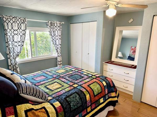 1977 Broadmore Manufactured Home