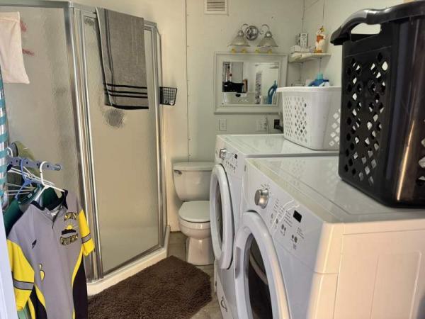 1986 Fleetwood Manufactured Home