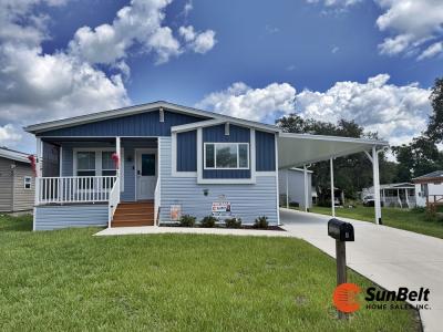 Photo 2 of 48 of home located at 4 Desoto Avenue Sorrento, FL 32776