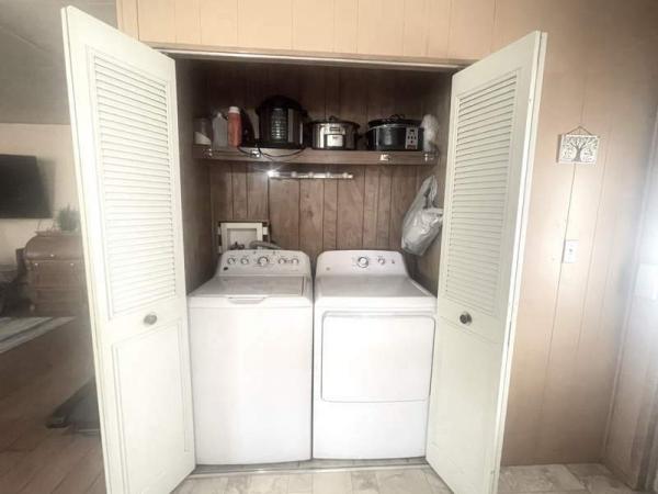 1976 Cavco Manufactured Home