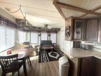 1986 Skyline Manufactured Home