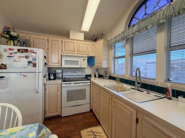 1997 Fleetwood Manufactured Home