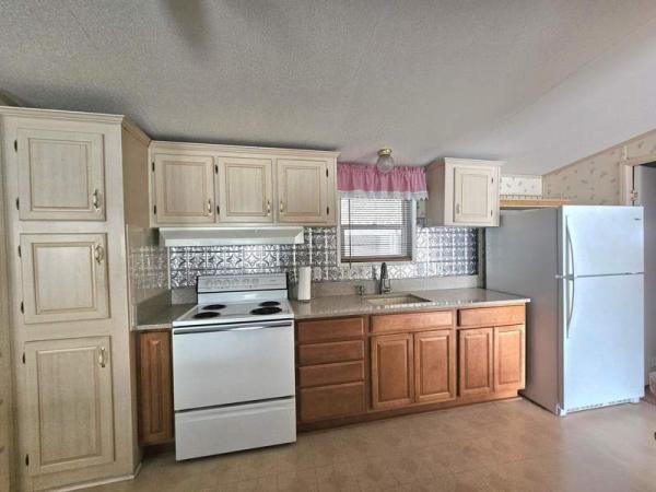 1997 Fleetwood Manufactured Home