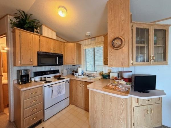 1992 Cavco Manufactured Home