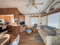 1994 Skyline Manufactured Home