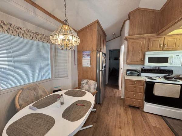 1994 Skyline Manufactured Home