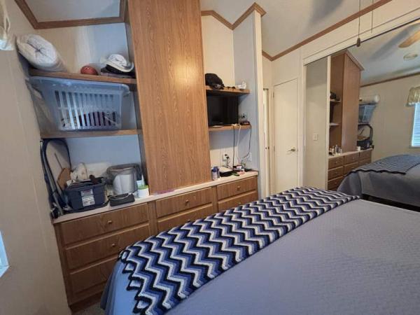 1994 Skyline Manufactured Home