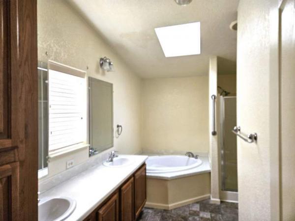 2006 Schult Manufactured Home