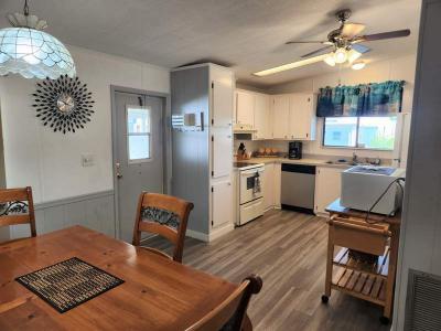 Photo 2 of 53 of home located at 5200 28th Street North, #675 Saint Petersburg, FL 33714