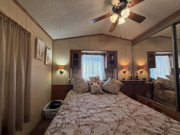 1989 Skyline Manufactured Home