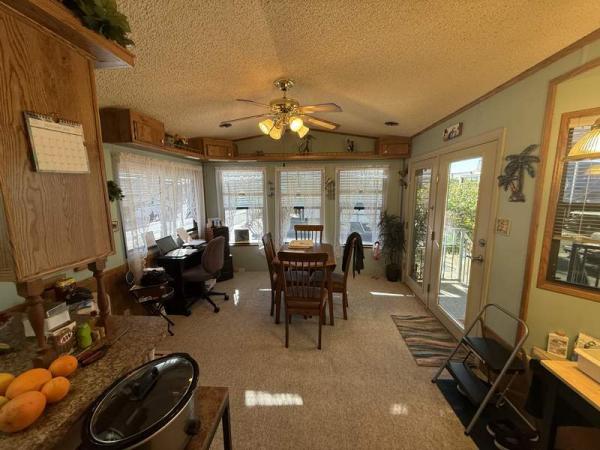 1989 Skyline Manufactured Home