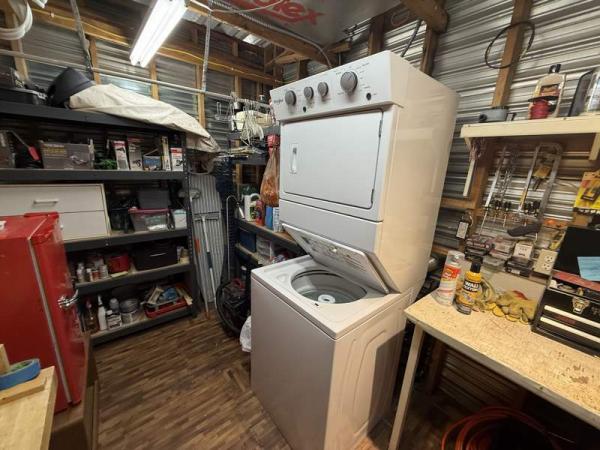 1989 Skyline Manufactured Home