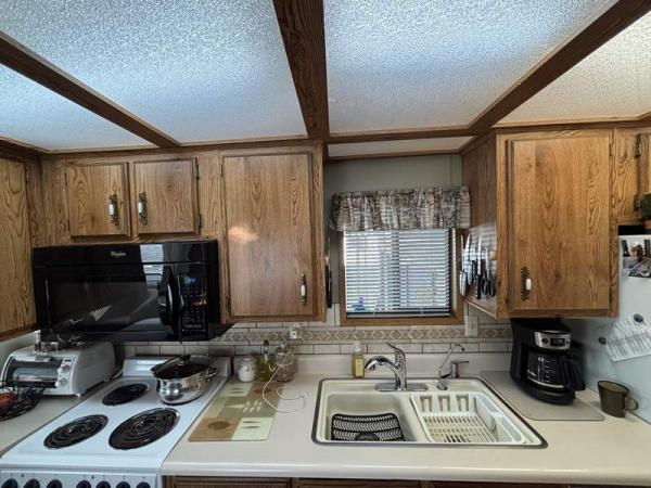 1988 Kensi Manufactured Home
