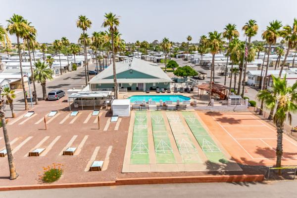 1990 TAHO Manufactured Home