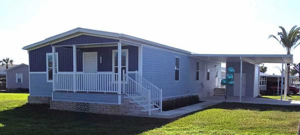 Photo 1 of 2 of home located at 835 S Anglim Avon Park, FL 33825