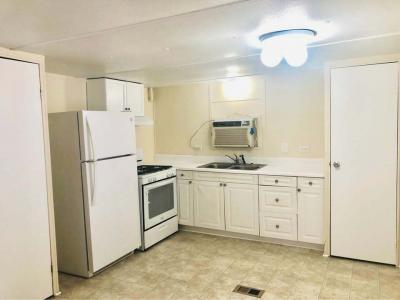 Photo 5 of 8 of home located at 30 Thomas Ln Sparrows Point, MD 21219