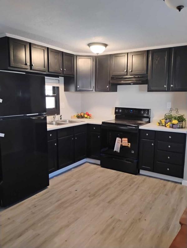 Photo 1 of 2 of home located at 152 Rainbow Dr Belton, MO 64012