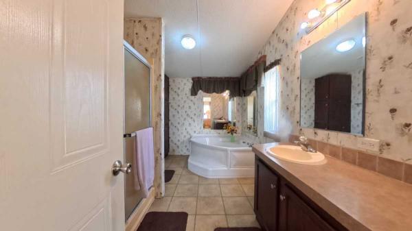 2006 Fleetwood Manufactured Home