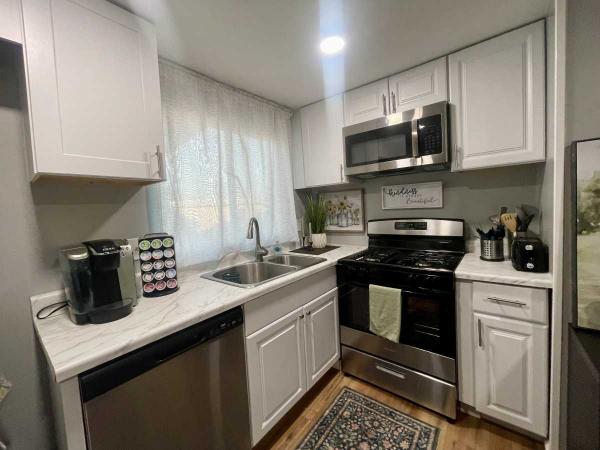 1976 Kaufman Mobile Home