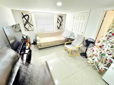 Photo 3 of 13 of home located at 16416 Us 19 N Clearwater, FL 33764