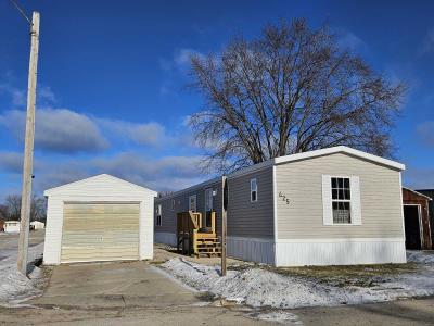 Mobile Home at 1331 Bellevue St  Lot 425 Green Bay, WI 54302