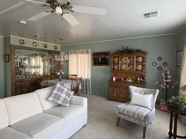 1976 Signature Mobile Home