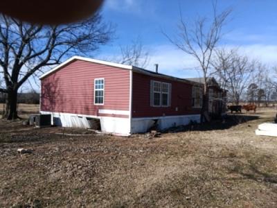 Mobile Home at 15733 S Highway 45 Canehill, AR 72717