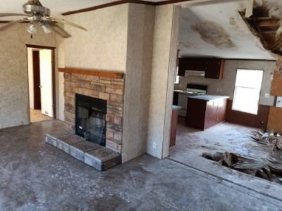 Photo 4 of 20 of home located at 15733 S Highway 45 Canehill, AR 72717