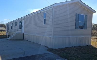 Mobile Home at 521 Blakefield Dr Schriever, LA 70395