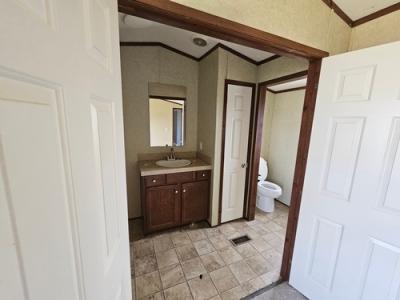 Photo 4 of 6 of home located at 521 Blakefield Dr Schriever, LA 70395