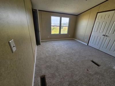 Photo 5 of 6 of home located at 521 Blakefield Dr Schriever, LA 70395